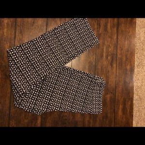 Women’s Margaret M Slimming Pants. Size L.